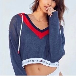 Tommy Hilfiger Cropped Hoodie Lightweight Sweatshirt